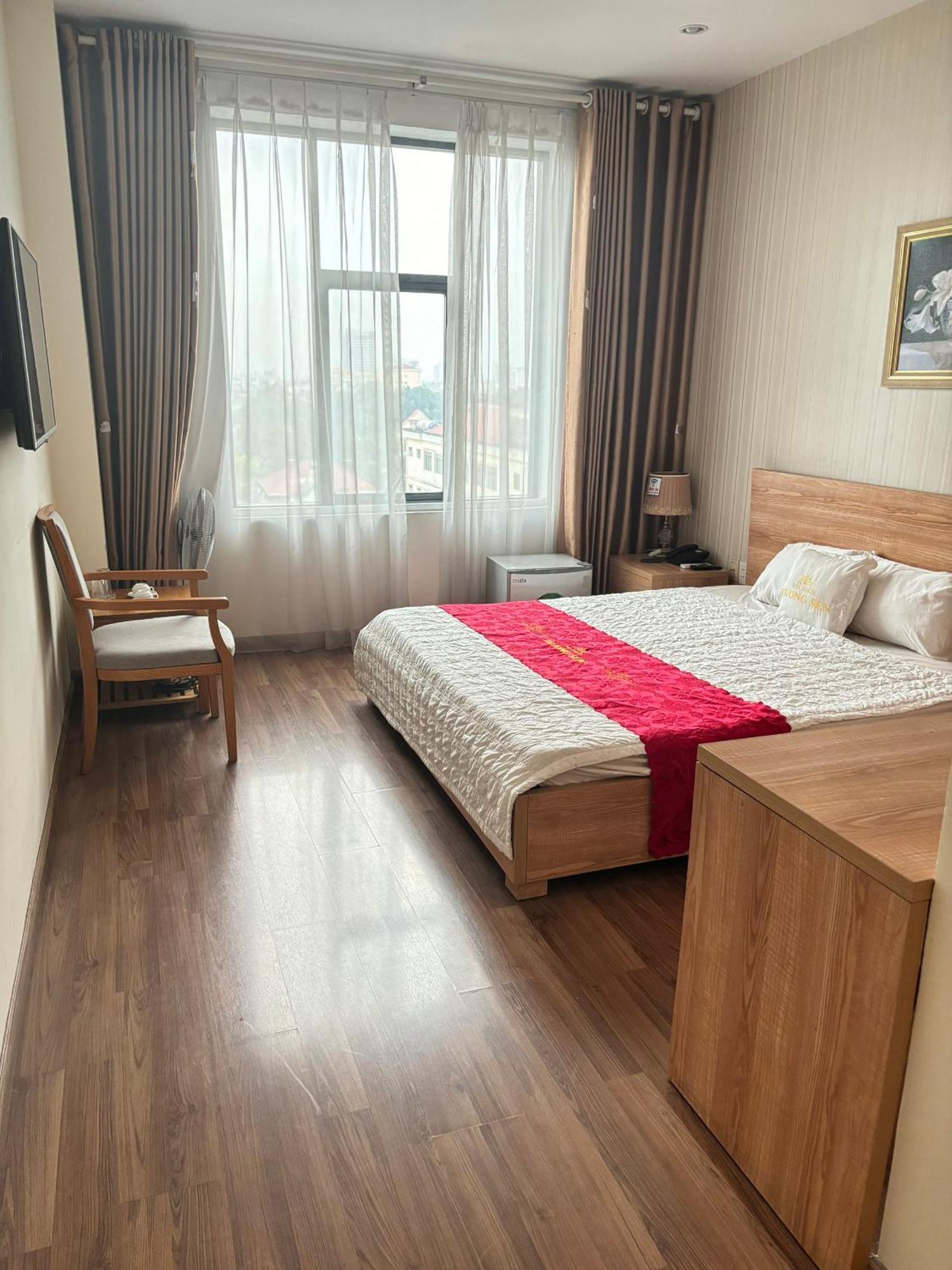 Nha Khach Huong Sen Hotel Hai Phong Kültér fotó
