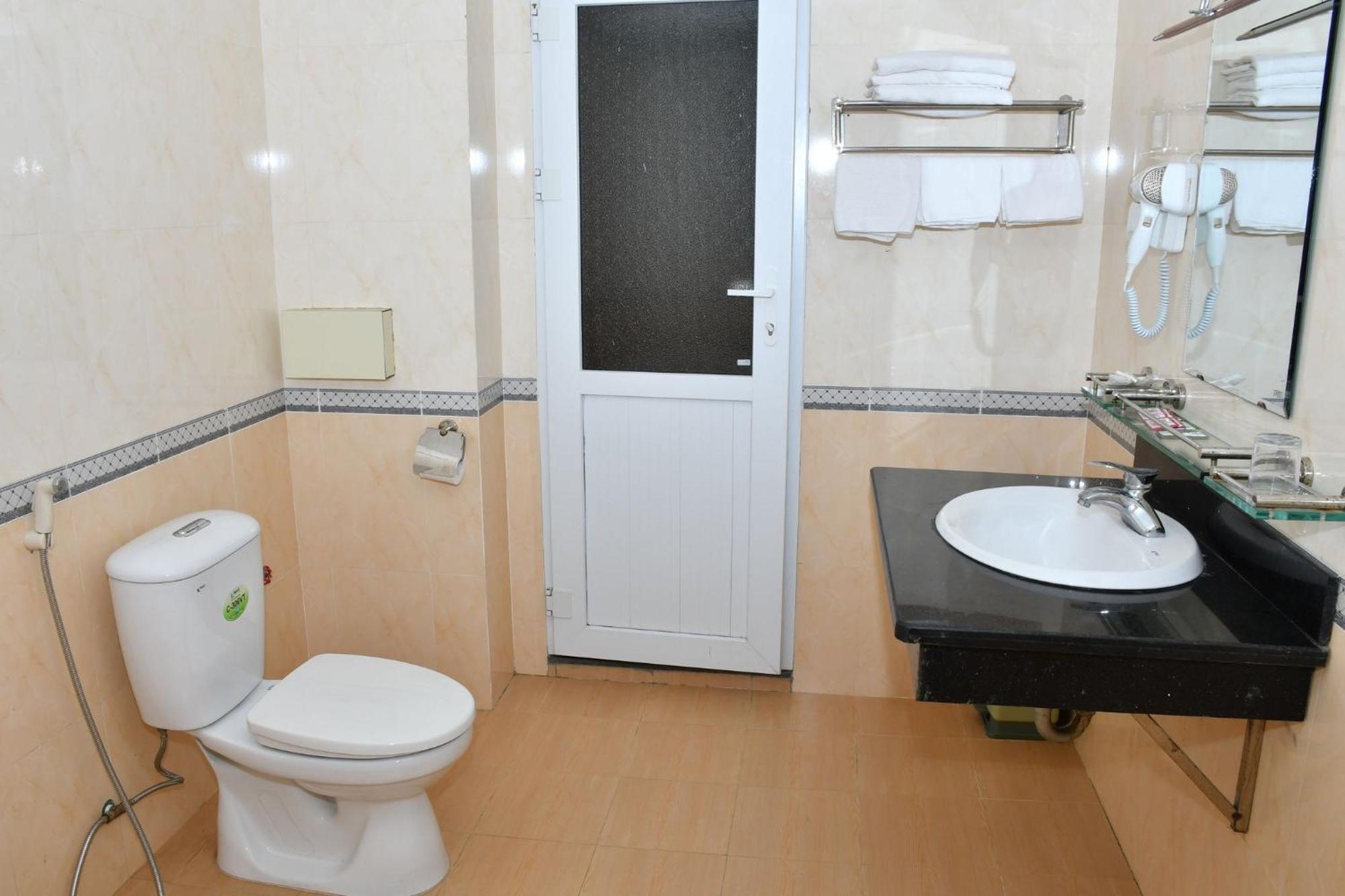 Nha Khach Huong Sen Hotel Hai Phong Kültér fotó